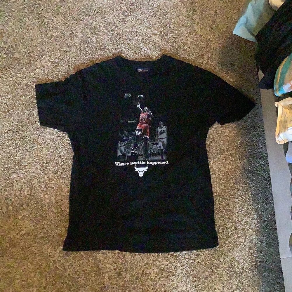 NBA Exclusive Collection Scottie Pippen T-Shirt